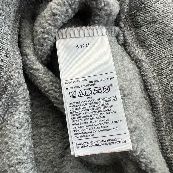 Pair of 6-12 month cozy sweaters - Picture 4 of 4